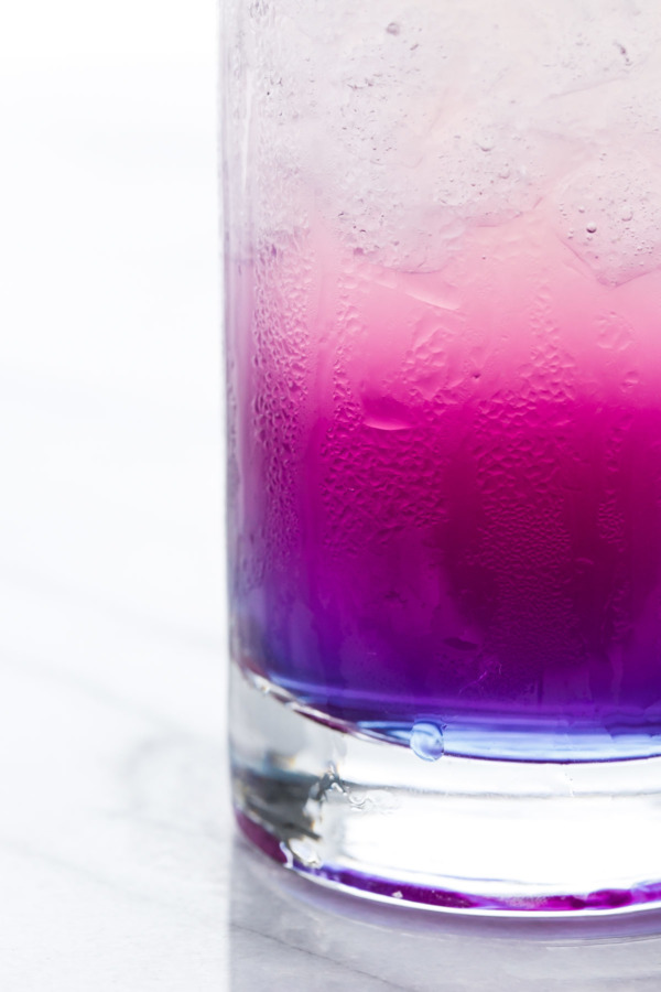 Magic Unicorn Lemonade - Watch it change color right before your eyes!